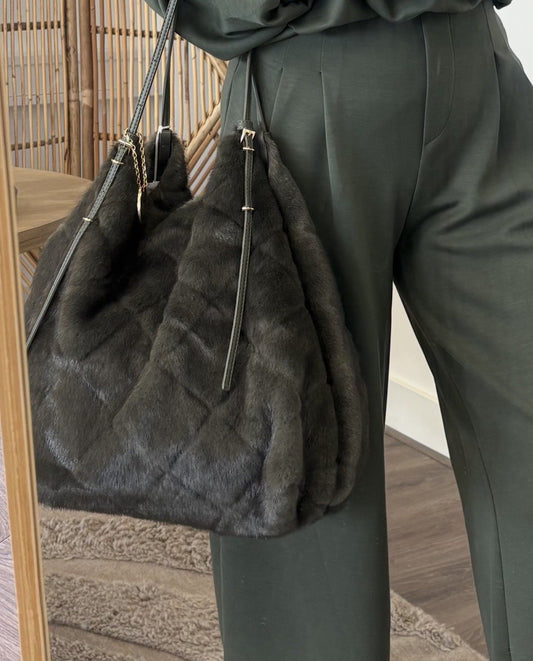 fur tas luxe